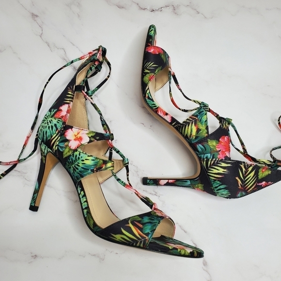 Marc Fisher Lace-Up Stilleto Heels BENETE II- Jungle Print Size Women's 5.5 - Picture 7 of 10